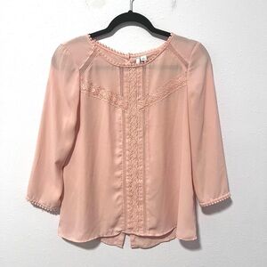 LC Lauren Conrad Pink 3/4 Sleeve lace detail Blouse Small